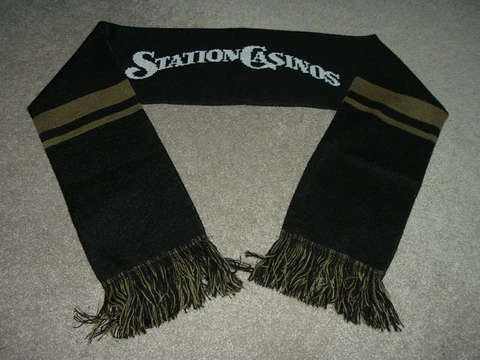 Las Vegas Golden Knights Station Casinos Knit Scarf Brand New Cover