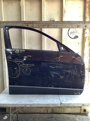 Carcasa de puerta delantera derecha del lado del pasajero 10-16 Mercedes W212 E350 E550 OEM Foto 1 de 4