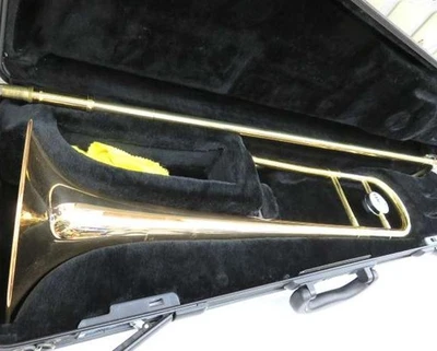 雅马哈男高音长号 YSL-455G 带硬质保护壳 — 第 1/4 张图片