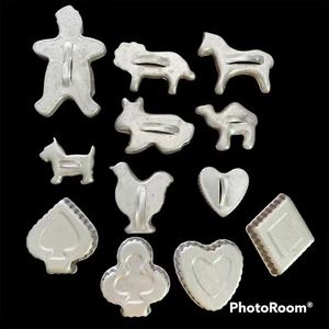 12 Vtg Aluminum Cookie Biscuit Cutters Animals Heart Gingerbread Man Card Suits - Picture 1 of 2