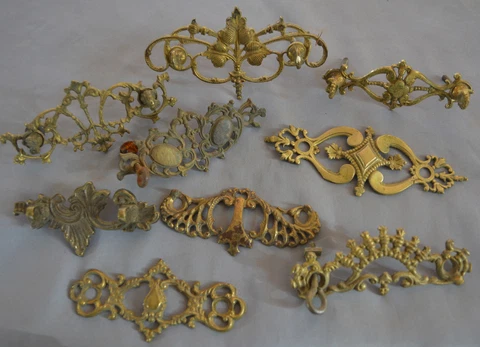 ANTIQUE 19TH C MIXED LOT 9 DRESSER HARDWARE CAST BRASS BACKPLATES (X16) Cover