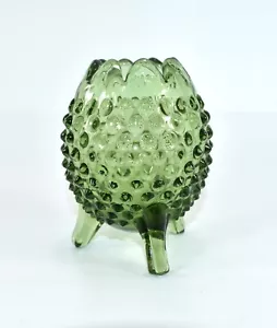 Jarrón Fenton Colonial verde oliva Hobnail huevo 3 patas 4,75" - Imagen 1 de 4