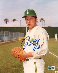 JIM CATFISH HUNTER SIGNED AUTOGRAPHED 8x10 PHOTO OAKLAND A'S LEGEND BECKETT BAS - Picture 1 of 2
