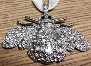 RHINESTONE Embellished Glistening Bumblebee Bee Pendant Bling 2.5" - Picture 1 of 2