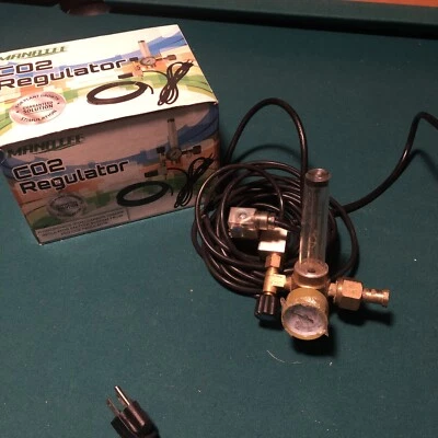 Sistema Emisor Regulador Hidropónico (Co2) con Electroválvula y Medidor de Caudal Foto 1 de 2