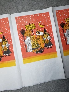 Vintage Halloween Paper Tablecloths Lot of 5 Sealed in Package 85X52 - Picture 1 of 2