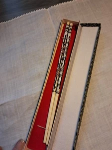 Bacchette floreali vintage in osso con scatola - Foto 1 di 6