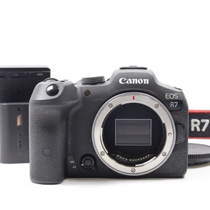 Canon EOS R7 Mirrorless Digital Camera (Shutter Count 22000) [Top Mint] #4760J - Picture 1 of 12