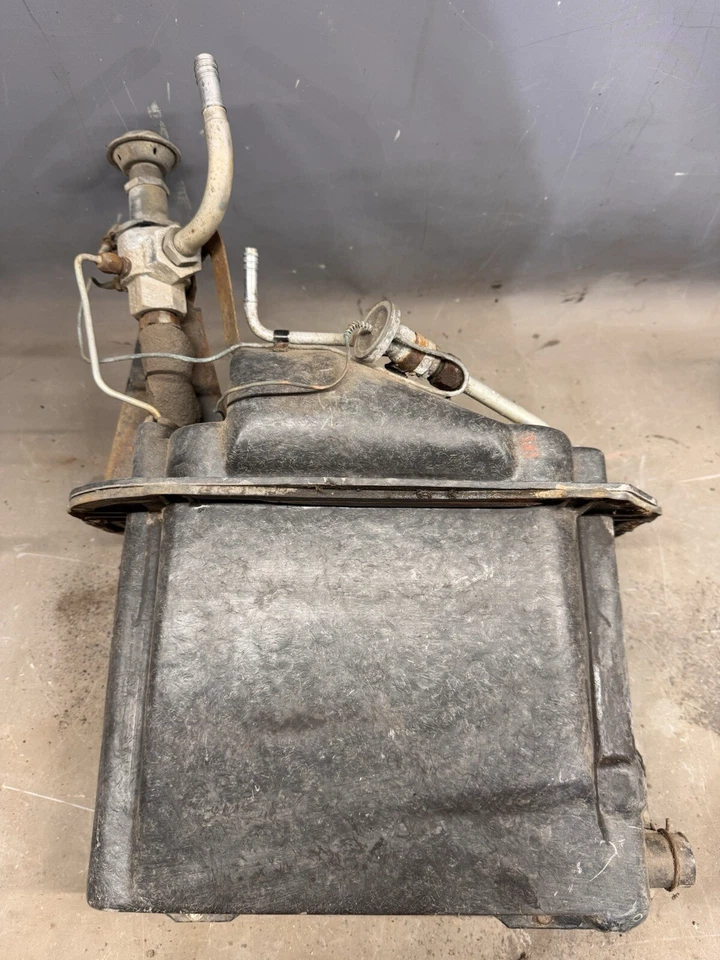 1963 年雪佛兰 Impala BelAir 蒸发器核心盒防火墙空调空调 — 第 1/4 张图片