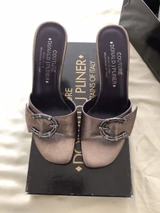 Donald J Pliner Leather Buckled Mules Open Toe Slide Shoe Sandal Sz 6.5M ITALY - Picture 1 of 5