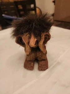 NyForm Troll Puppe #177 "Befürchtbar" Handarbeit Norweger Peekaboo Schüchtern Verstecken - Bild 1 von 7