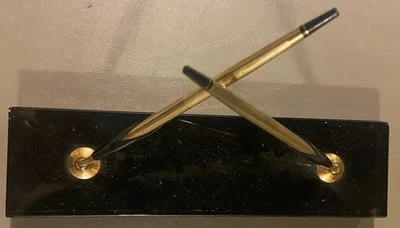 BASE TRASERA CROSS JET, JUEGO DE ESCRITORIO LÁPIZ Y LÁPIZ RELLENO DE ORO 1/20 10kt Como Está Astillado Foto 1 de 4