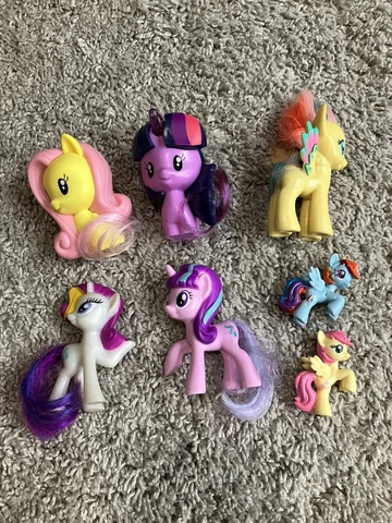 My Little Pony Toy Figures Lot Cover