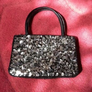 Vintage black sequin handbag by barratts in very good condition 👌 - Picture 1 of 4