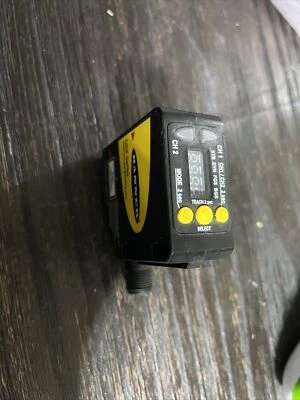 BANNER ENGINEERING Q5X LASER SENSOR Q5XKLAF3000IR-Q8 PhotoElectric Sensor  - Image 1 of 4