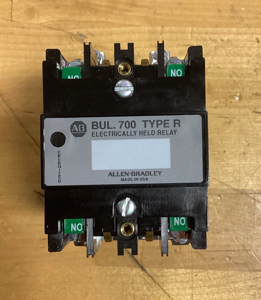 Relé de bobina de CC, 700DC-R200Z2, 230-250V DC Allen Bradley Foto 1 de 4