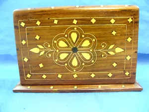 Playing Card Holder Storage Box Wood Inlaid for 2 Card Decks - Picture 1 of 7