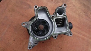 BMW E70 40d 2011 N57 BOMBA DE AGUA Y TERMOSTATO, PT Nº 11518516435 - Imagen 1 de 2