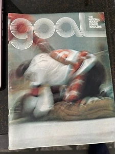 NHL GOAL Magazine 1973 - VOL 7 ISSUE 13 - All Star goalie - Picture 1 of 4