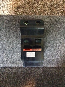 FPE Federal Pacific Stab Lok Breaker 100 Amp Interruptor Principal Grueso Rojo - Imagen 1 de 8