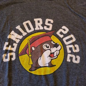 Buc-ee’s Beaver Nuggets Senior 2022 T-Shirt Gray 3XL | Funny Graduation Tee - Picture 1 of 8