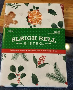 Sleigh Bell Bistro Tablecloth Christmas Gingerbread NEW 60x84" Holly Mugs - Picture 1 of 4