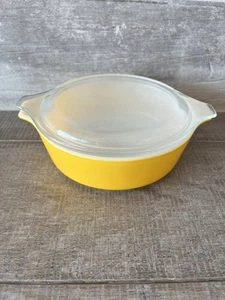 Vintage Pyrex #471 Dark Yellow 1 Pt. Round Covered Casserole With  Lid (2pcs) - Picture 1 of 7