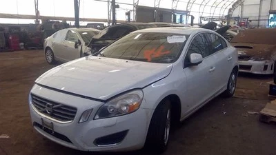 Módulo de control electrónico ECM del motor 2,5 L compatible con 14-16 VOLVO S60 5004231 Foto 1 de 4