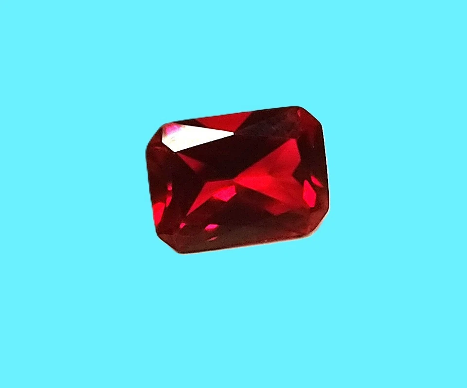 18,80 CARAT VIBRANTE RED LAB CRIADO CORTE ESMERALDA RUBI SOLTO UV FLUORESCENTE - Imagem 1 de 1