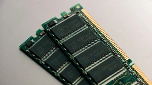 Memory 240p 2g/128x8 cl9 ddr3-1333 micron chip - Picture 1 of 5