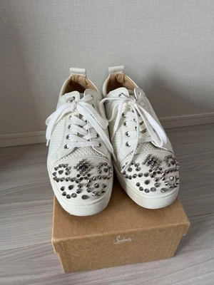 Christian Louboutin Sneakers Uomo Taglio Basso Borchie Bianco EU 42 126607K... - Immagine 1 di 4