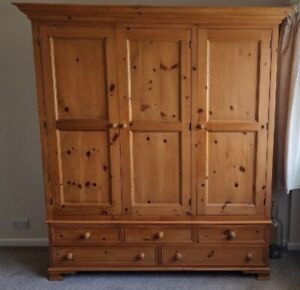 Quality solid pine 3 door triple wardrobe + 5 drawers ** Good condition **