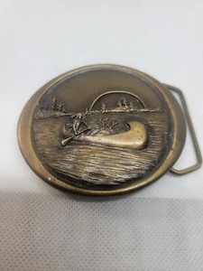Native American Indian Canoe on river 1976 Indiana Metal Craft belt Buckle W99 - Picture 1 of 5