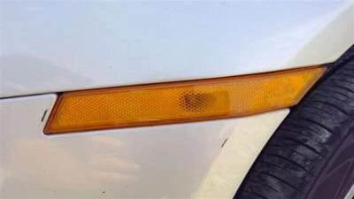 Used Side Marker Light Assembly fits: 2008 Ford Fusion Side Marker side of fende - Image 1 of 2