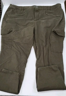 Forever 21 Mujer Verde Carga Talla 18 Cónico Al Tobillo. Foto 1 de 4