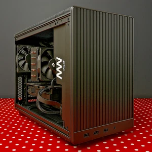Custom Gaming PC, Ryzen 7 7700, , 32GB DDR5, 1TB SDD, RTX 5070 - Picture 1 of 2