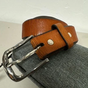 Cinturón de cuero vintage para hombre marrón con hebilla plateada tamaño ajustable 113 pulgadas - Imagen 1 de 9
