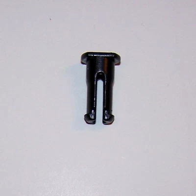 Playmobil Western 3803 Stagecoach Wheel Axle Clip Pin replacement part 30 06 106 - Image 1 of 4