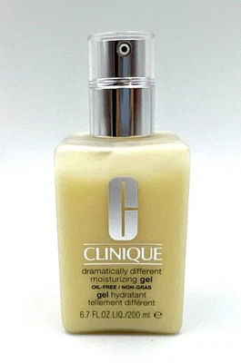 Clinique Dramatically Different Moisturizing Gel 6.7oz / 200ml ~ Jumbo Size - Image 1 of 2