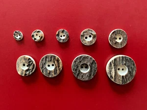 Echte Hirschhorn-Knöpfe / Trachtenknöpfe 2-Loch mit Fadenkessel, 9 mm bis 32 mm - Bild 1 von 25