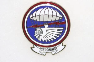 Segunda Guerra Mundial Tipo Ejército de los Estados Unidos 501º PIR PARACAÍDAS INFANTERÍA REGIMIENTO ESMALTE DI CRESTA LEER* - Imagen 1 de 2