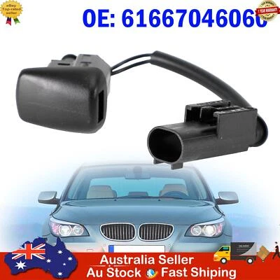 Windshield Wiper Nozzle Spray Jet 61667046060 For BMW 5 Series E60 E61 - image 1 of 4