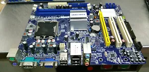 Placa madre Foxconn G41MXE LGA 775 Intel G41 + ICH7 Micro ATX Intel - Imagen 1 de 1