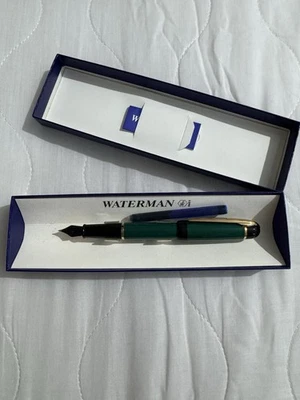 Waterman Green Lacquer Fountain Pen with Gold Trim – Boxed - Image 1 of 3