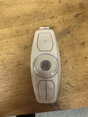 LUZ TECHO INTERIOR FORD C MAX AM51-13K767-AB 2010-2014 0011-10 Foto 1 de 3