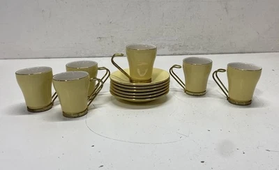 Juego de tazas y platillos de café espresso de porcelana fina GNA Foto 1 de 4