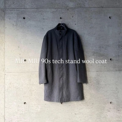 Miu Miu 90 年代羊毛科技外套 52 码状况完好二手 — 第 1/4 张图片