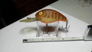 REBEL, VINTAGE "DEEP MAXI-R", BROWN CRAWFISH PATTERN, PAINT SCRAPES/SCRATCHES - Picture 1 of 4