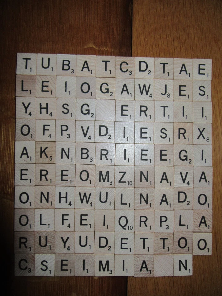 99 azulejos de madera Scrabble Foto 1 de 1