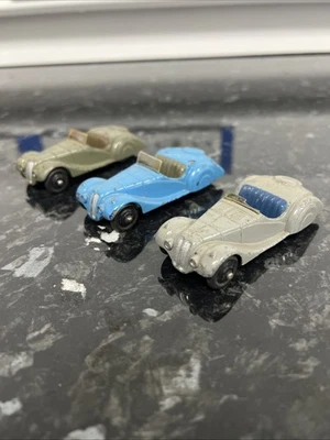 3 coches Frazer Nash Dinky Toys de colección diferentes Foto 1 de 4
